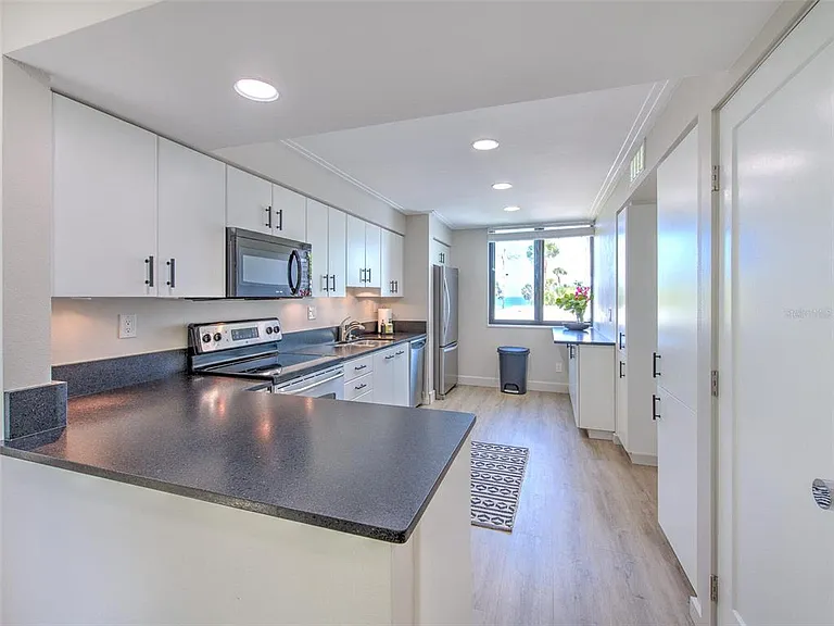 739 Bayport Way #739 — Photo 9