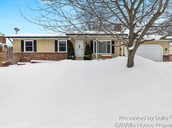 5886 Bramalea Ave SE, Kentwood, MI 49508