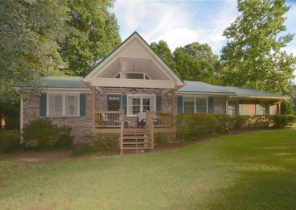 1st image of 3775 Creekwood Dr