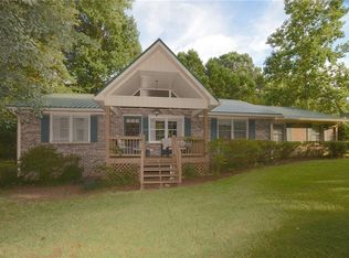 3775 Creekwood Dr, Loganville, GA 30052