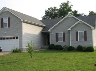 3806 McAllister Dr, Clarksville, TN 37042