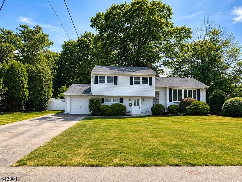 1st image of 63 Martin Rd