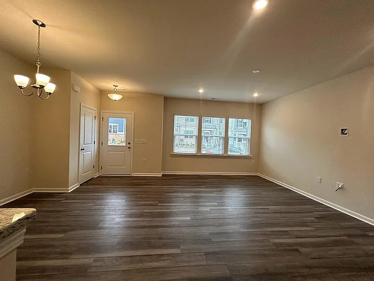 241 Ribbon Rail St — Photo 17