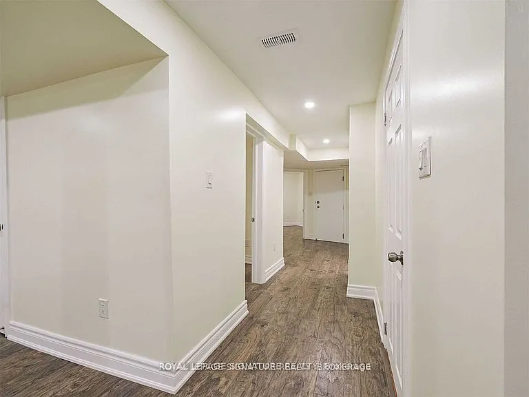 5955 Leeside Cres #BASEMENT — Photo 20