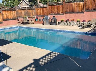 420 E Eli Ave, Chelan, WA 98816