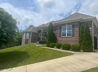 901 Glendower Ct, Louisville, KY 40245