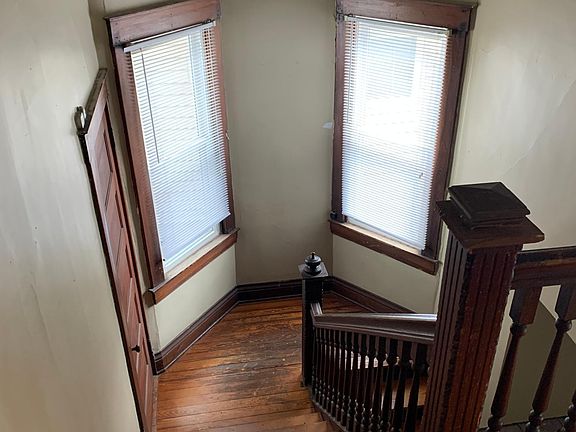 3rd image of 2022 Murray Ave #2
