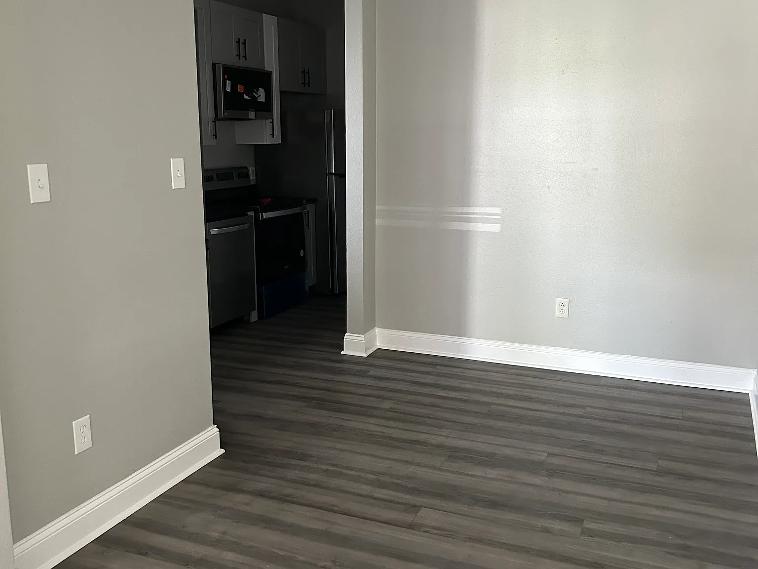 2 bed, 1200 sqft, $1,000 — Photo 4