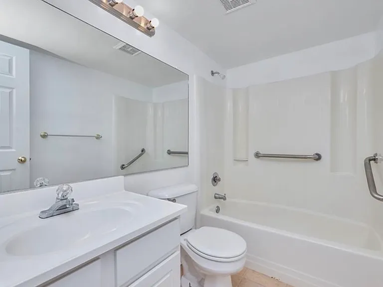 4240 Thalia Station Cir #103 — Photo 1