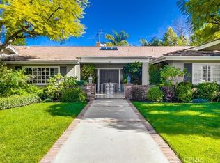 17631 Corinthian Dr, Encino, CA 91316
