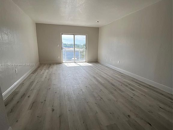 3rd image of 12501 NE 13th Ave #414