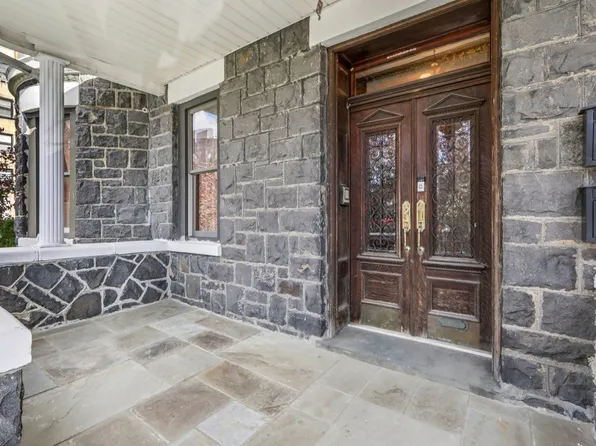 7722 Broadway image 4 of 47