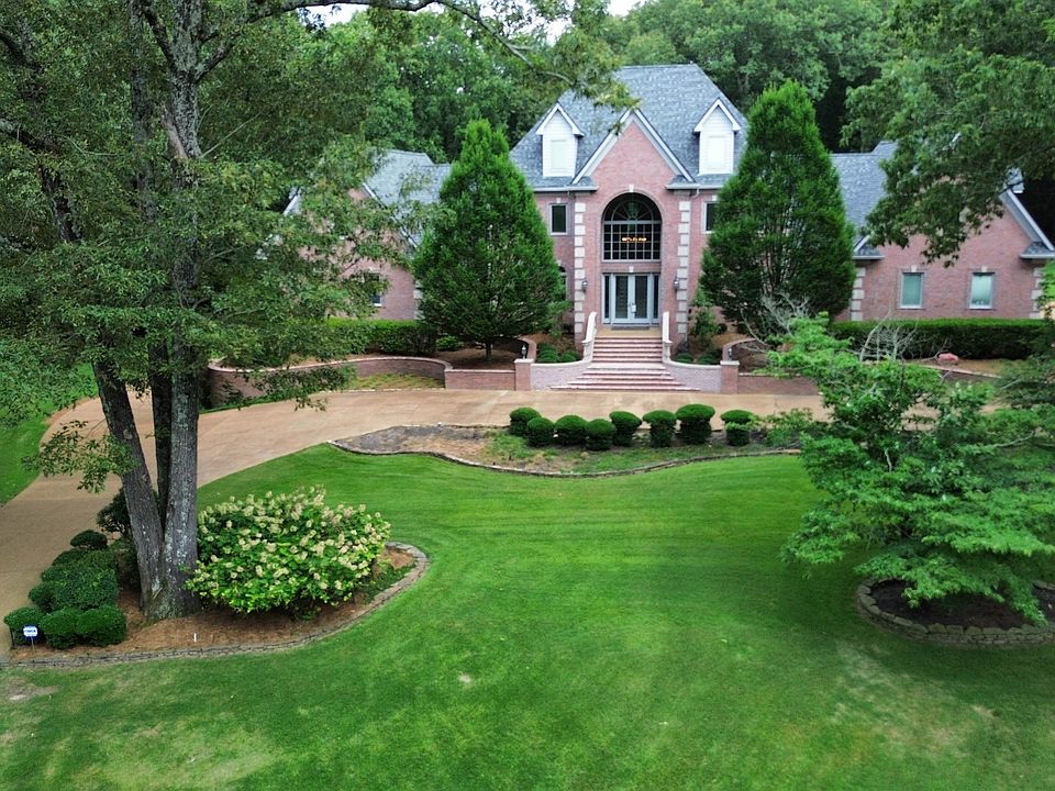 1st image of 8562 Windolyn Cir N