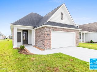 106 Lilian Ln, Maurice, LA 70555