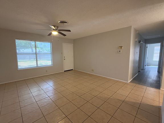 3rd image of 5822 Wicklow Dr