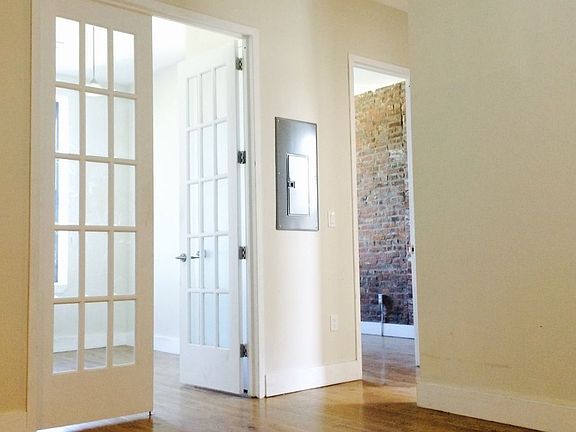 2nd image of 170 Suydam St #3H