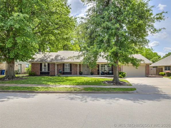 6904 E 53rd Pl, Tulsa, OK 74145