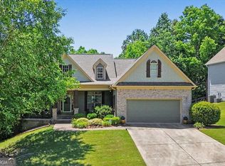 27 Roberson Dr NE, Cartersville, GA 30121