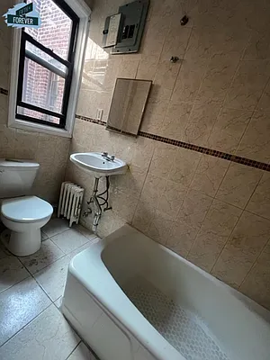 Rented by Fifth & Forever LLC | media 23