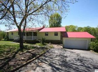 1410 Floyd Rd, Sevierville, TN 37876