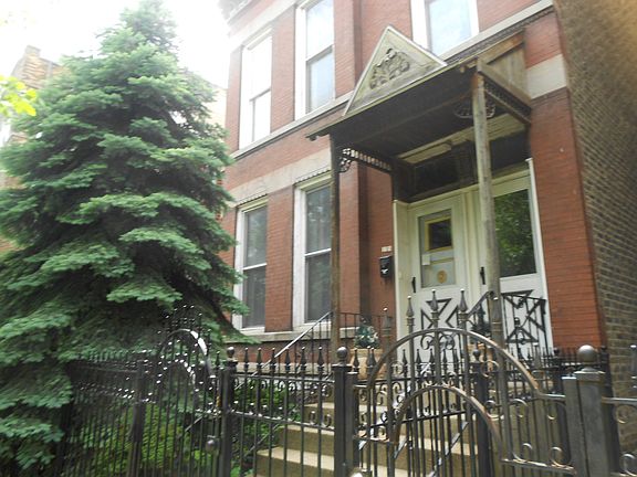 3rd image of 1106 N Hoyne Ave