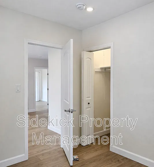 5009 Wadena St — Photo 13