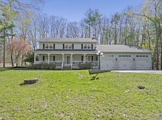 14 Autumn Ln, West Sand Lake, NY 12196