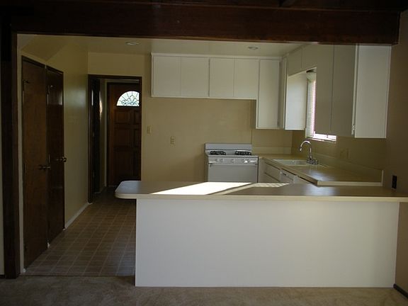 3rd image of 1257 Innsbruck Dr