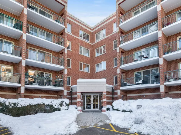 6461 W Warner Ave APT 517, Chicago, IL 60634