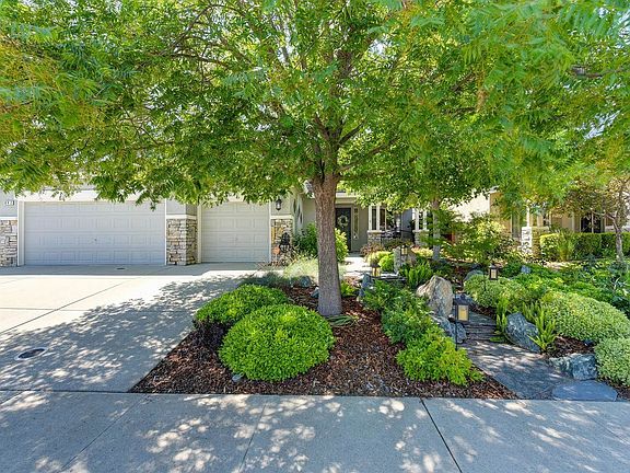 5th image of 842 Tartan Ct