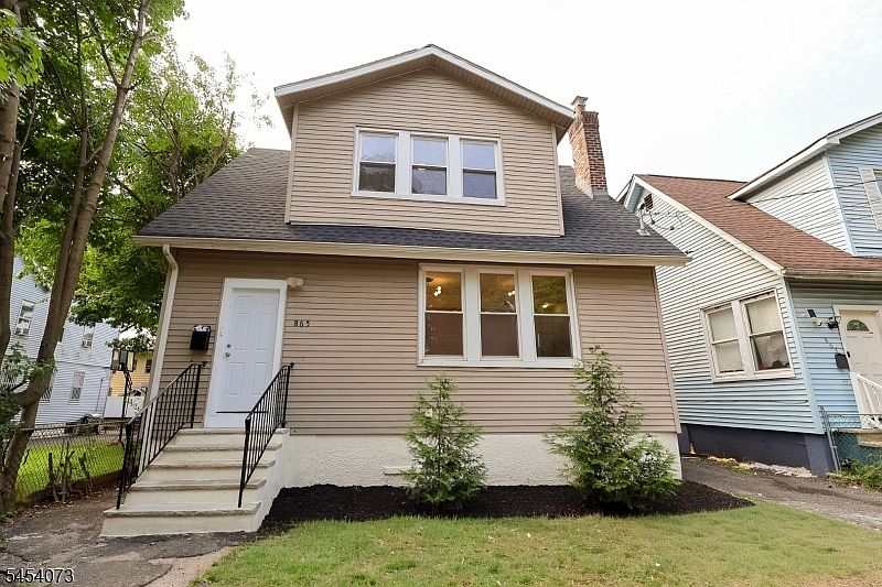 1st image of 865 S 20Th St