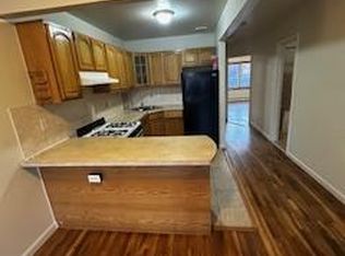 227 Beach 28th St FLOOR 2, Far Rockaway, NY 11691