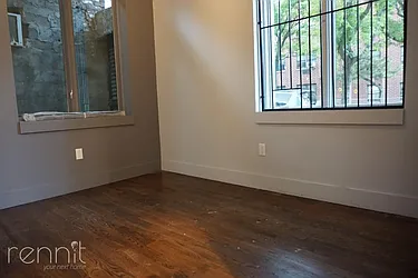Rented by Rennit Inc.