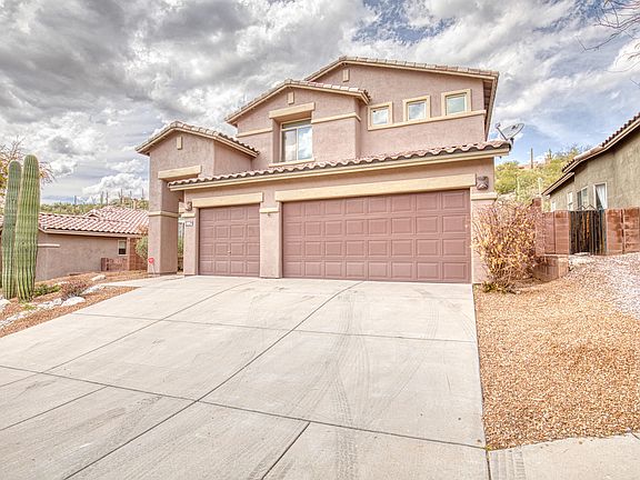 2nd image of 4309 N Sunset Cliff Dr