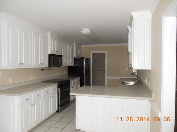 5th image of 102 Beatrice Dr