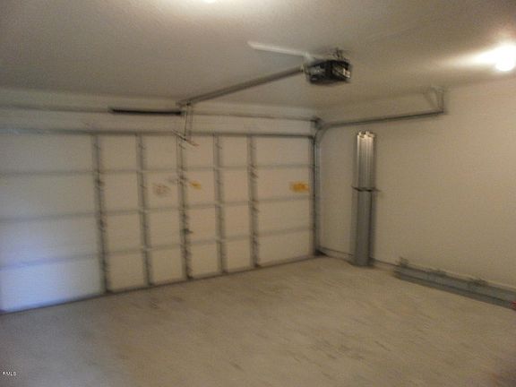 5th image of 709 SW Hibiscus Street
