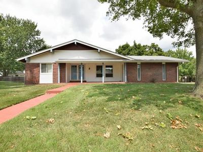 3033 New Castle Dr, Florissant, MO, 63033