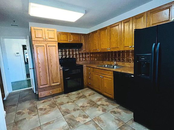 2nd image of 10 E Lee St Unit 707