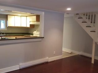 8 Elm St, Hanover, MA 02339
