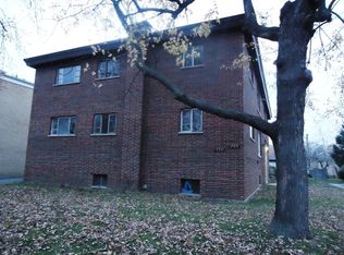 755 Linden Ave, Waukegan, IL 60085