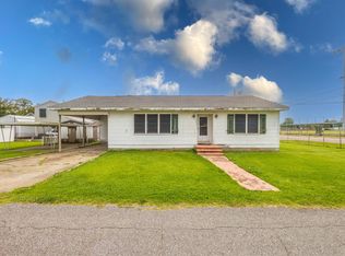 605 8th St, Lockport, LA 70374