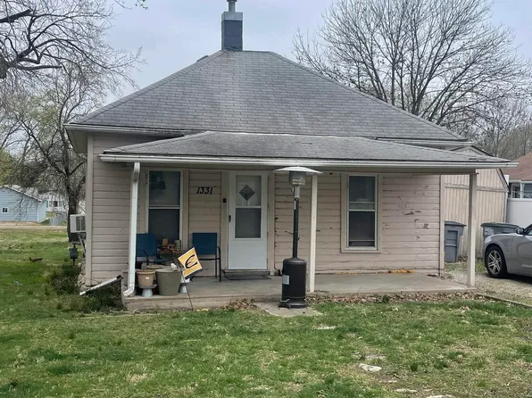 1331 Sunnyslope St, Emporia, KS 66801