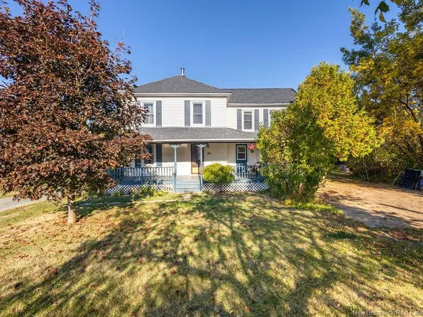 44 Dollard St, Miramichi, NB E1N 5X2