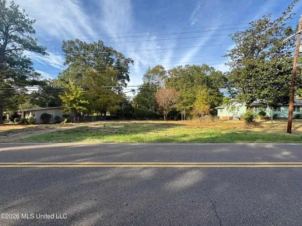Meadowbrook Rd, Jackson, MS 39211