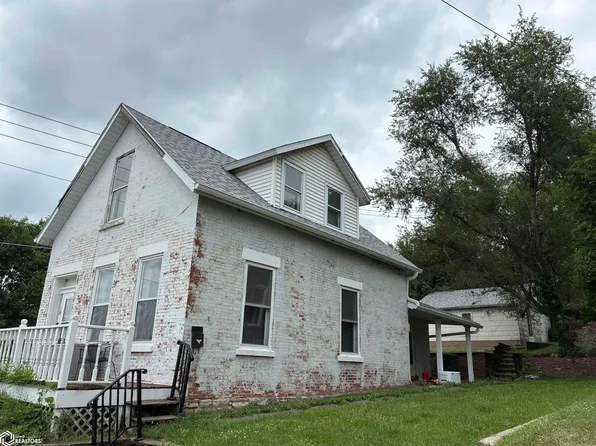 18 N 1st St, Keokuk, IA 52632