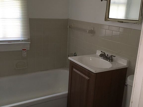 4th image of 37 Emerson St