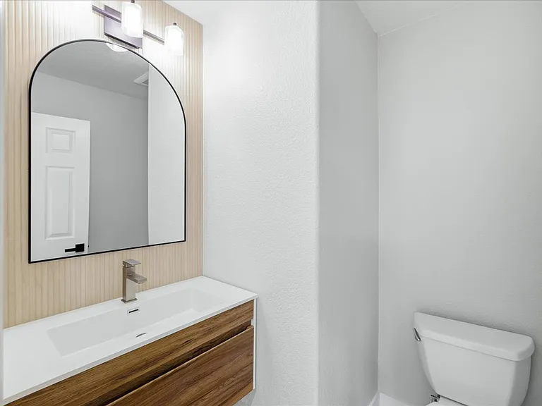 521 Porpoise Bay Ter #A — Photo 32