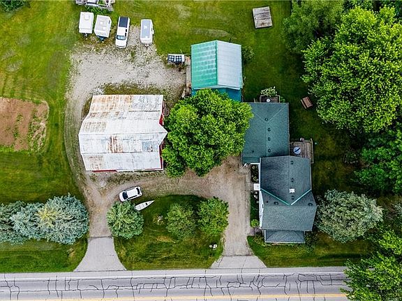 3rd image of 1623 Wilmot Centre Rd