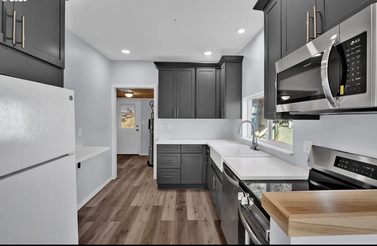 2 bed, 672 sqft, $850 — Photo 3