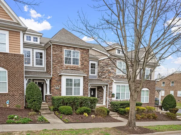 1074 Riverwood Village Blvd, Hermitage, TN 37076